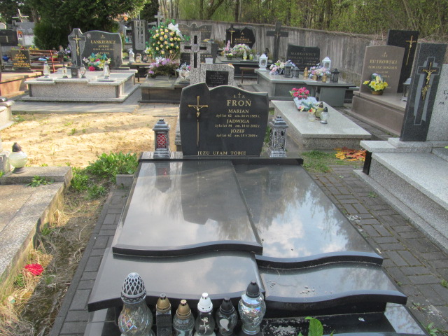 Grób Jadwiga Froń